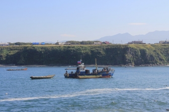 北方領土へのビザなし交流による日本人墓地の立て直し事業