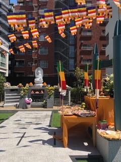 日本で亡くなったベトナム人を供養している東京港区・日新窟の日越親善供養塔