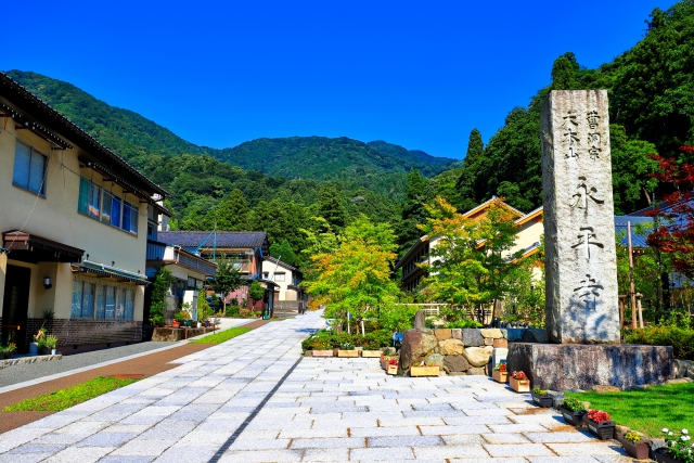 曹洞宗が築いたお葬式の基礎　山に籠る修行から民衆の生死を見つめる儀礼へ