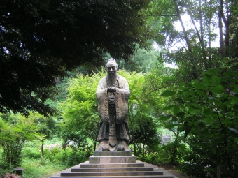 「大塚先儒墓所」という文京区大塚に非常に珍しい江戸時代の墓地が存在する