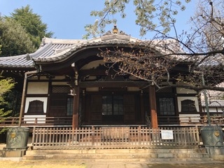 池袋駅近くの法明寺の蕣塚（あさがおづか）で弔われている戸張富久