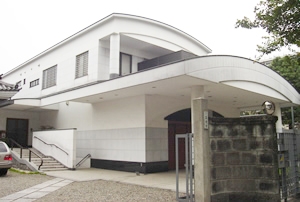 高徳寺 新井白石記念ホール